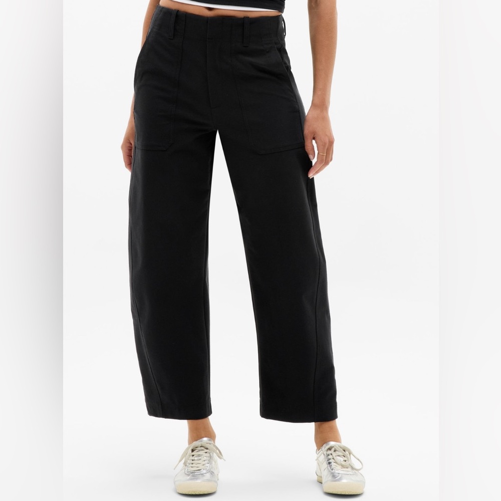 NWOT - Athleta - Skyline High Rise Barrel Leg Pant